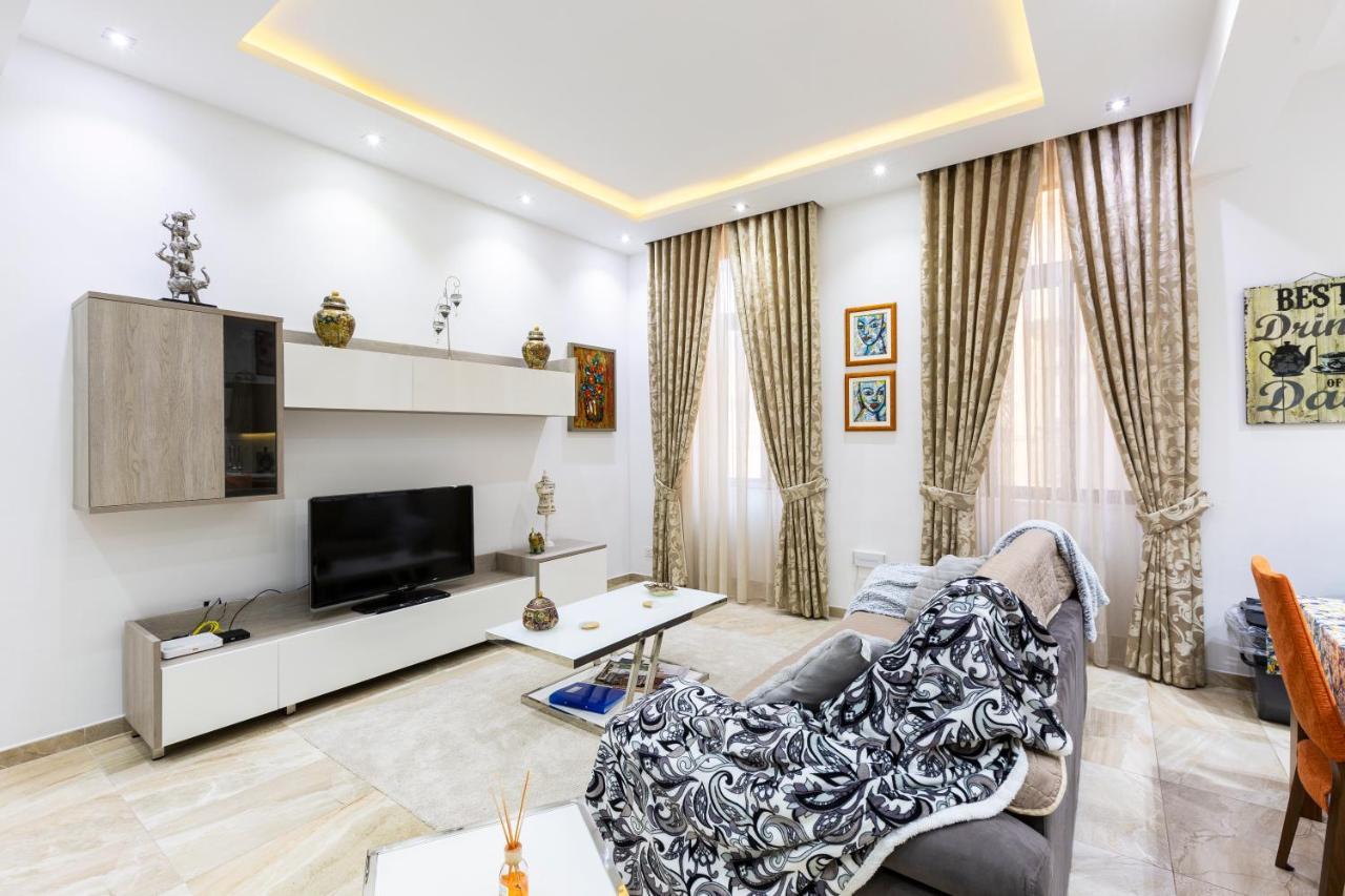 Valletta Large 3 Bedroom Exterior photo