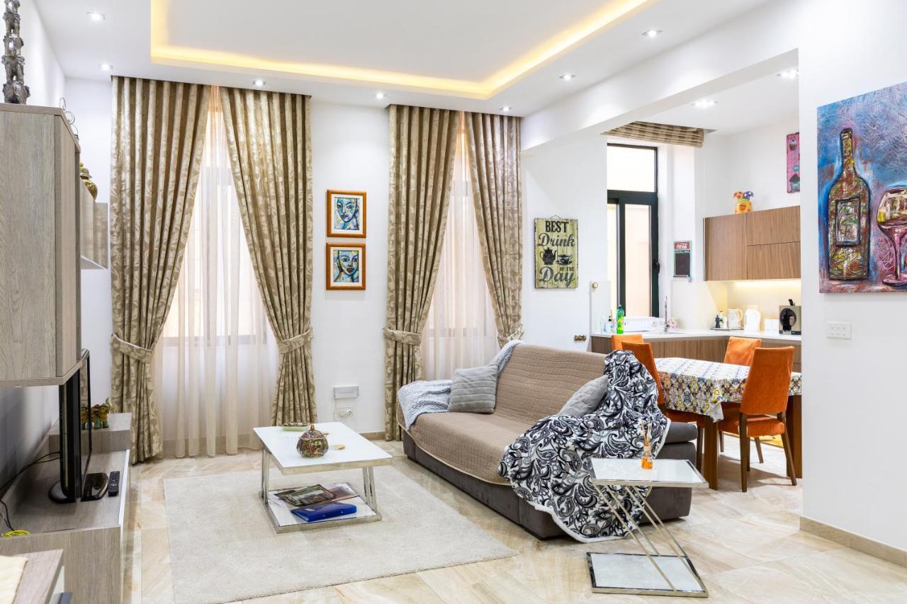 Valletta Large 3 Bedroom Exterior photo