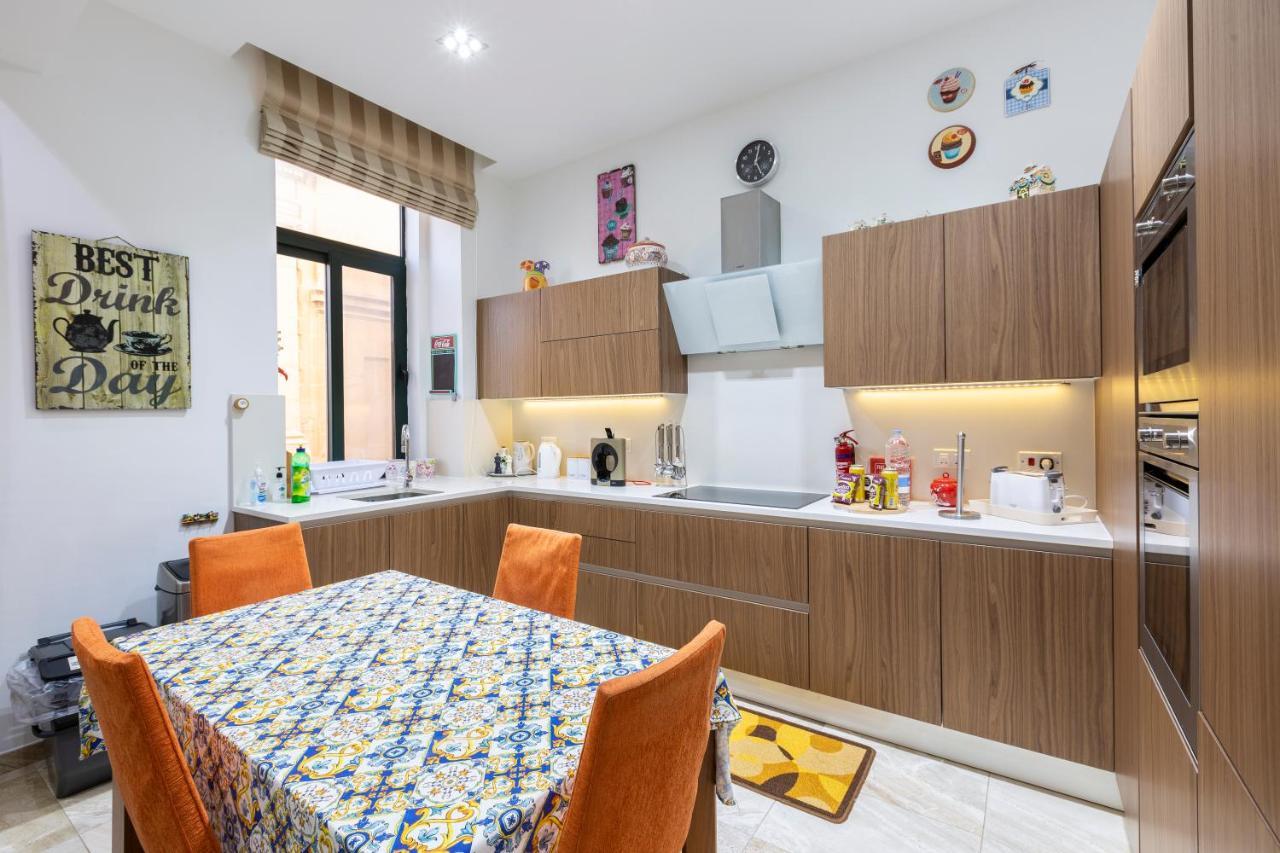 Valletta Large 3 Bedroom Exterior photo
